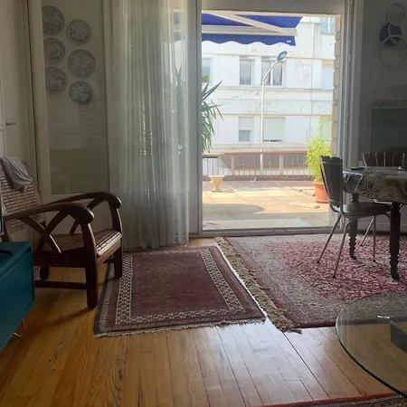 Terrasse * Ρουαγιάν